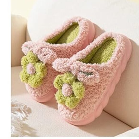 Warm Plush Flowers Slippers - Picture 6 of 7